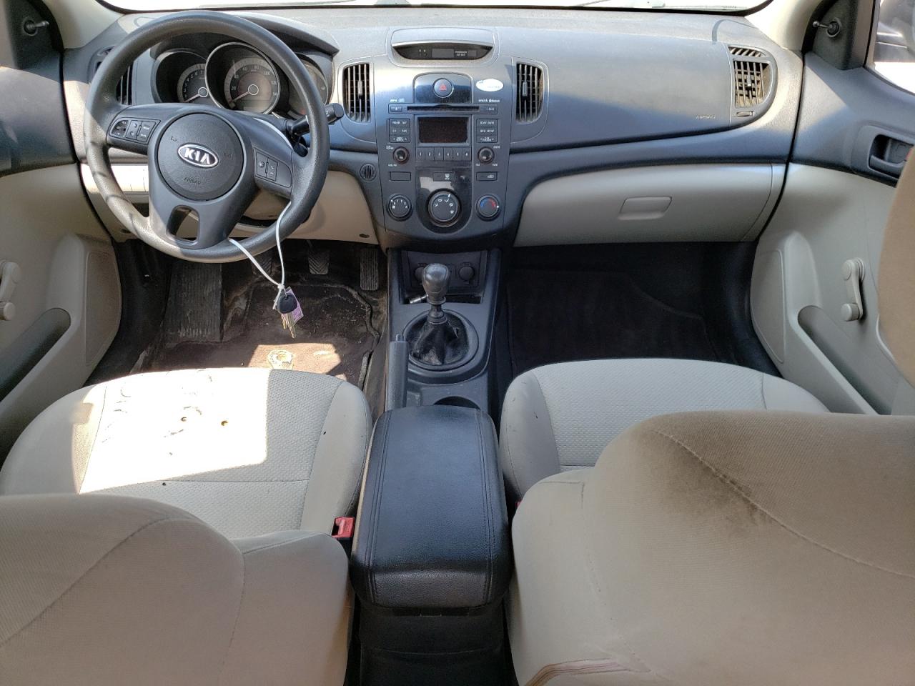 Photo 9 from auction – 2010 KIA FORTE LX with VIN KNAFT4A28A5065687