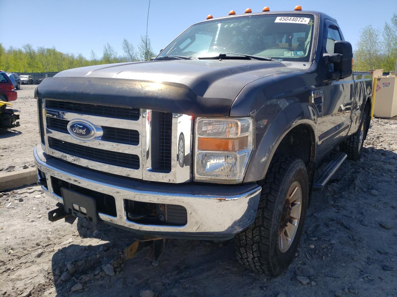 Photo 2 from auction – 2008 FORD F-250 with VIN 1FTNF21558EB54714
