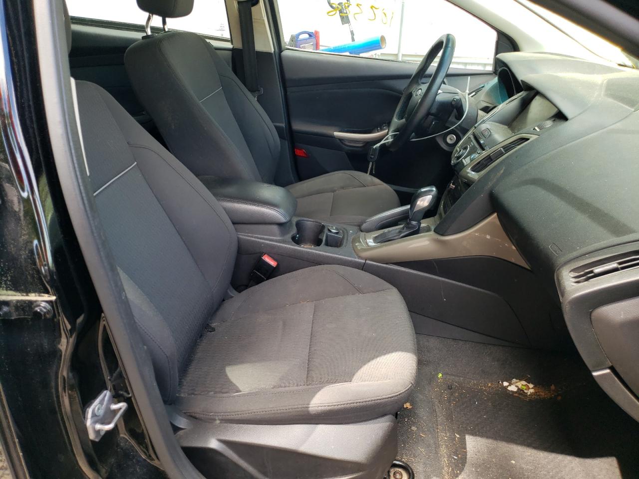 Photo 5 from auction – 2012 FORD FOCUS SEL with VIN 1FAHP3M29CL225649