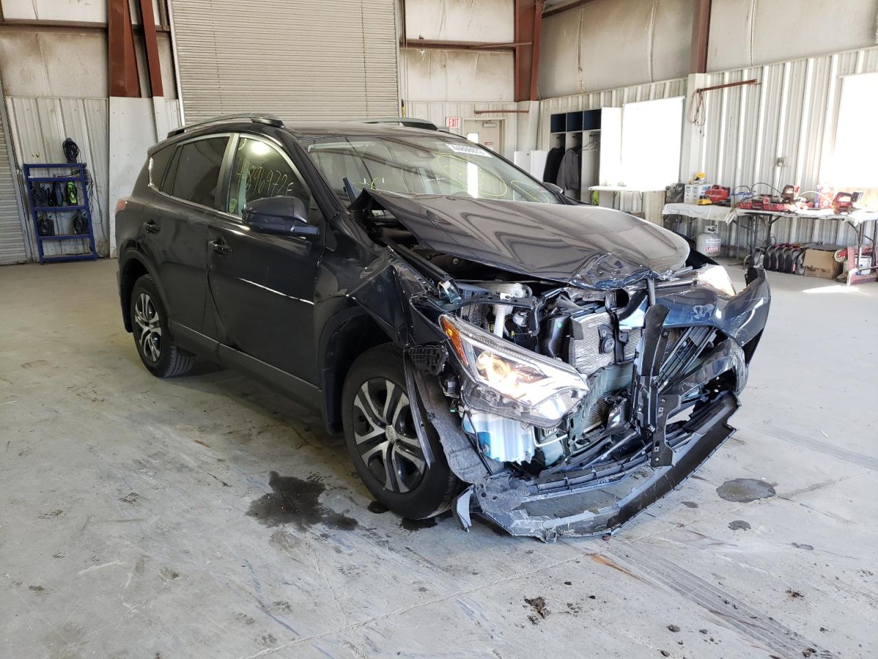 TOYOTA RAV4 LE 2018 with VIN JTMBFREV6JJ207262 - Photo from auction