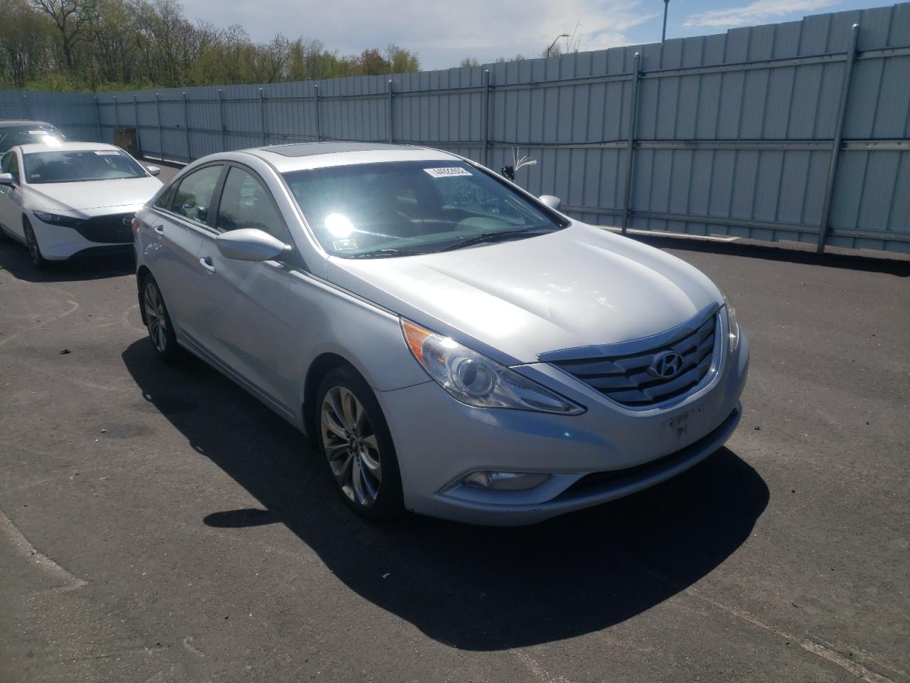 HYUNDAI SONATA SE 2011 with VIN 5NPEC4AC5BH162239 - Photo from auction