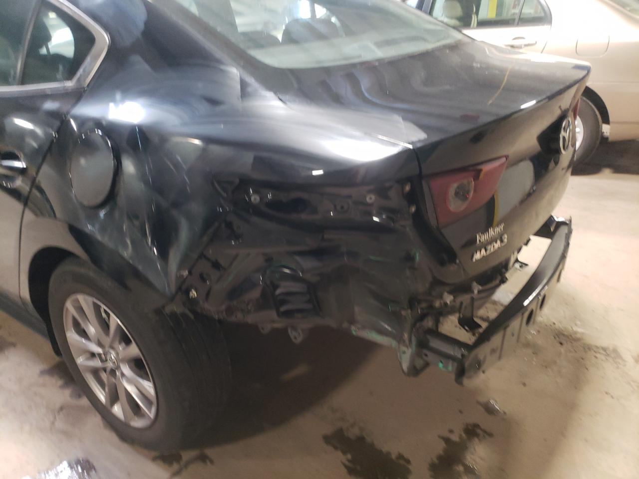 Photo 9 from auction – 2021 MAZDA 3 with VIN JM1BPAAL8M1308813