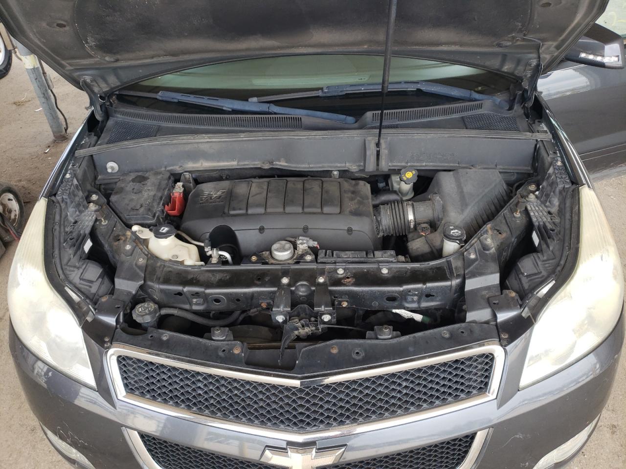 Photo 7 from auction – 2010 CHEVROLET TRAVERSE L with VIN 1GNLRFED4AS106823