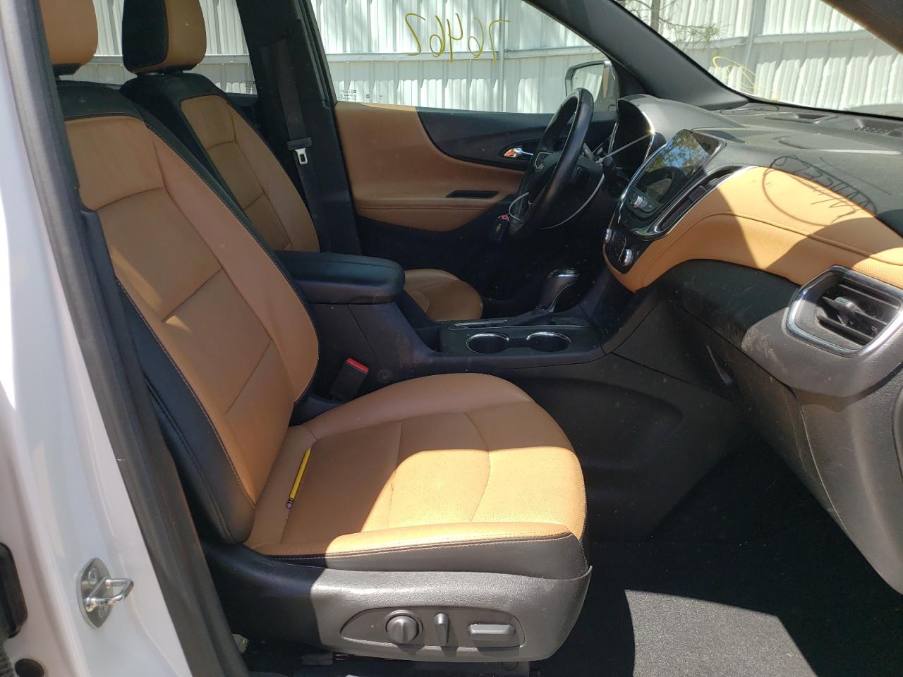 Photo 5 from auction – 2019 CHEVROLET EQUINOX PR with VIN 2GNAXNEV5K6178733