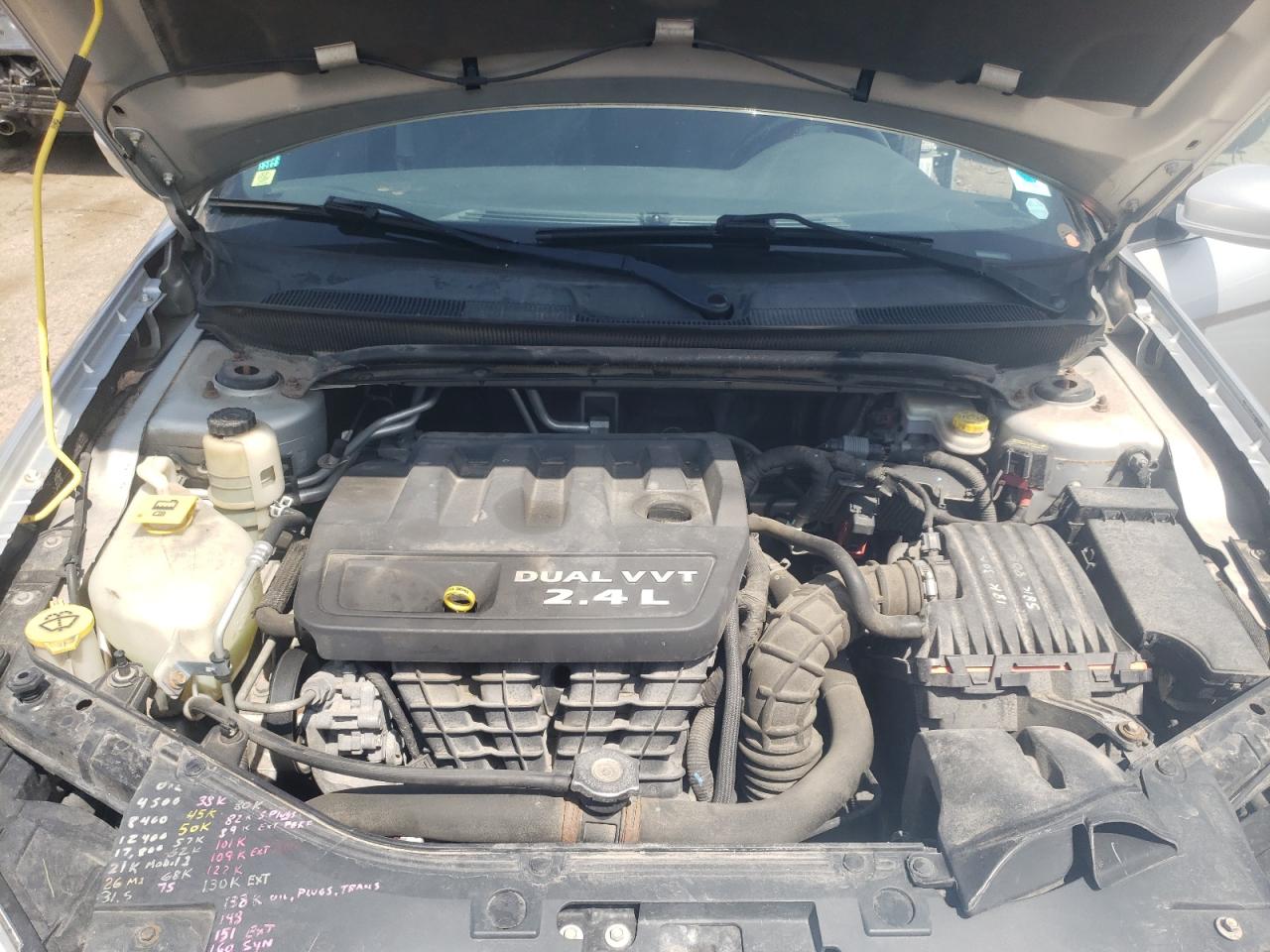 Photo 7 from auction – 2012 CHRYSLER 200 TOURIN with VIN 1C3CCBBB0CN124537