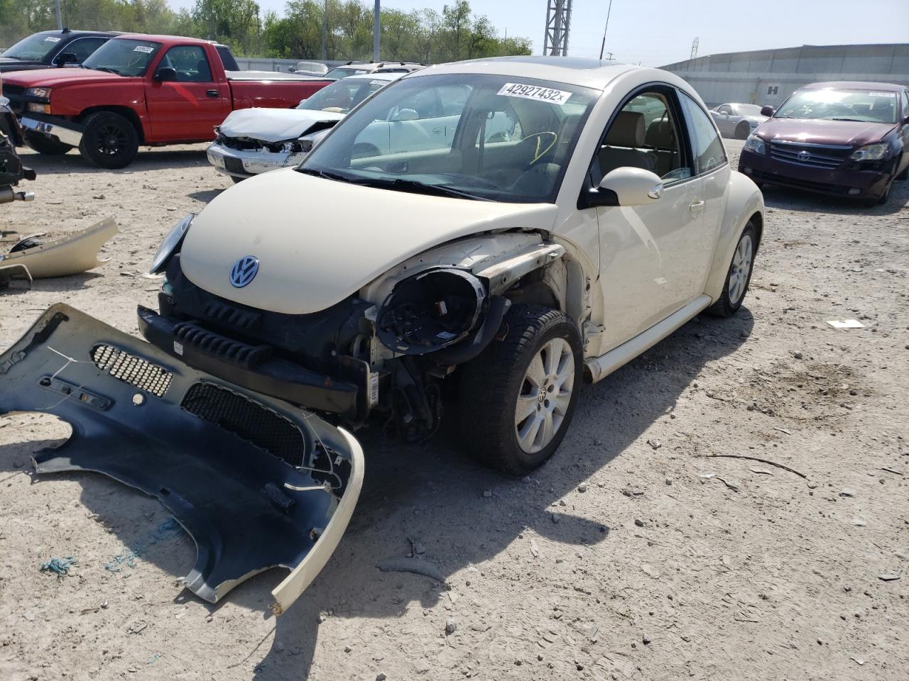 Photo 2 from auction – 2008 VOLKSWAGEN NEW BEETLE with VIN 3VWRW31C48M520384