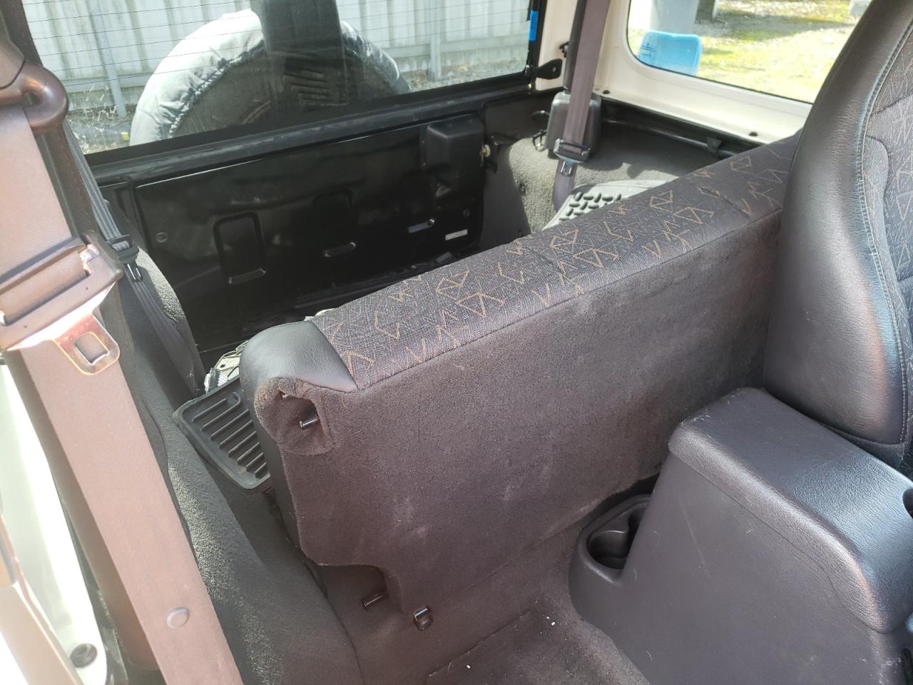 Photo 6 from auction – 2001 JEEP WRANGLER / with VIN 1J4FA49S71P305419
