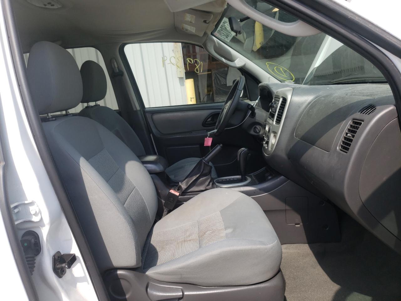 Photo 5 from auction – 2007 FORD ESCAPE XLT with VIN 1FMYU03177KC04879