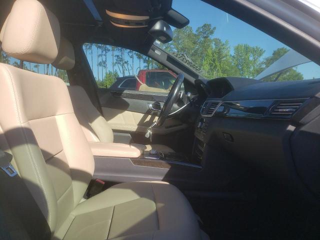 Photo 5 from auction – 2010 MERCEDES-BENZ E 350 with VIN WDDHF5GB7AA034931