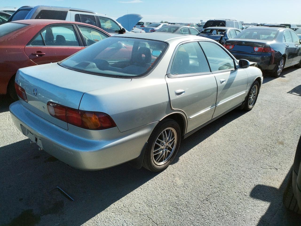Photo 4 from auction – 1997 ACURA INTEGRA GS with VIN JH4DB7668VS006252