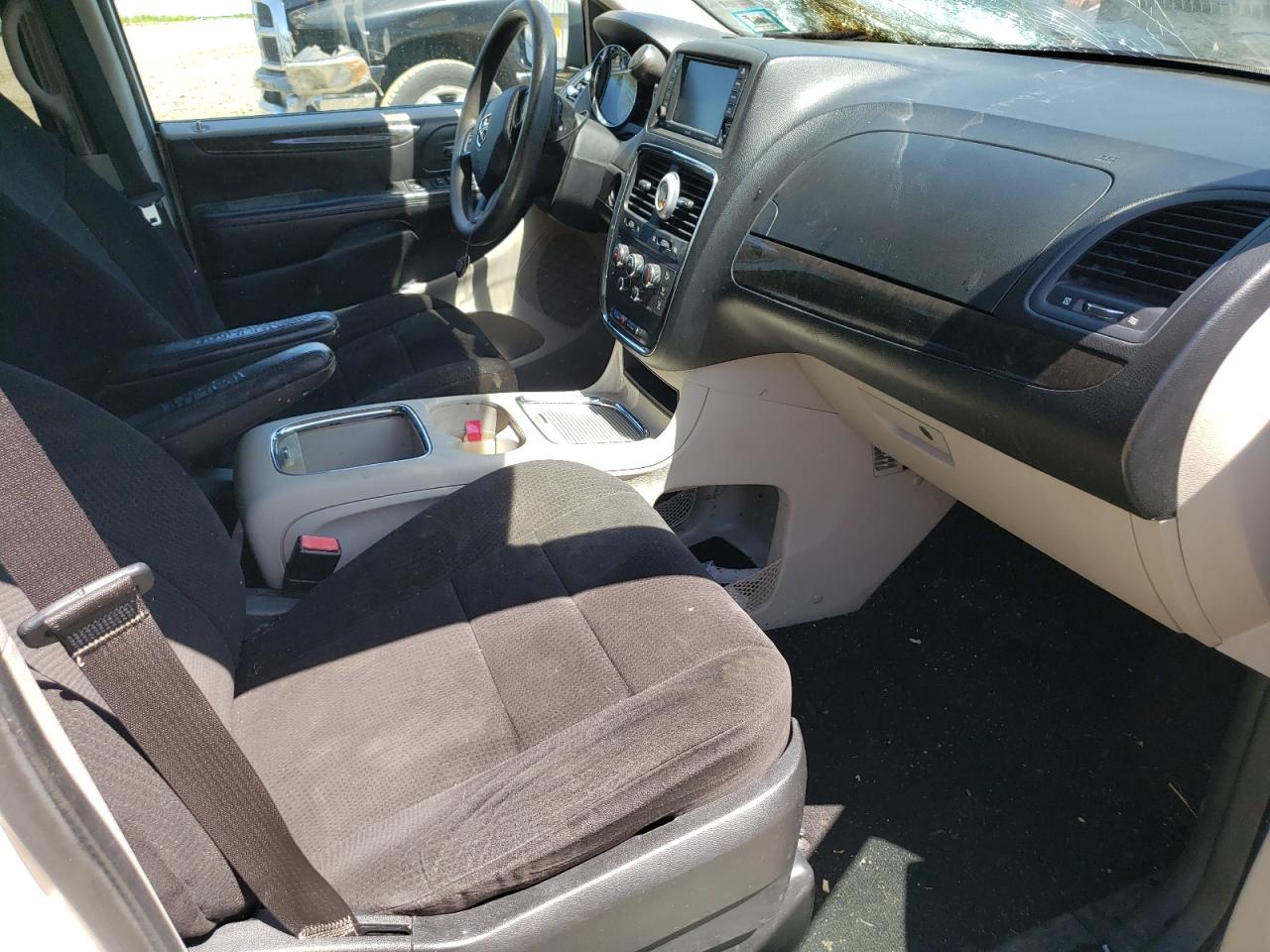 Photo 5 from auction – 2012 DODGE GRAND CARA with VIN 2C4RDGCG6CR131330