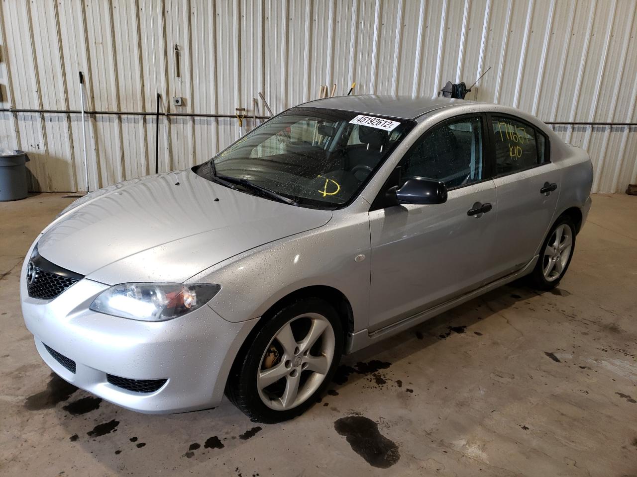 Photo 2 from auction – 2006 MAZDA 3 I with VIN JM1BK12F261463514
