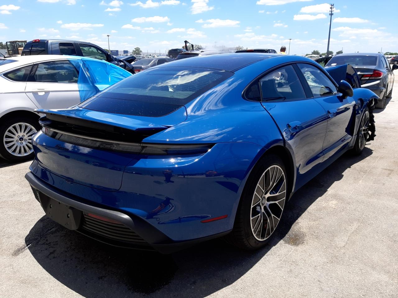 Photo 4 from auction – 2021 PORSCHE TAYCAN with VIN WP0AA2Y17MSA16316