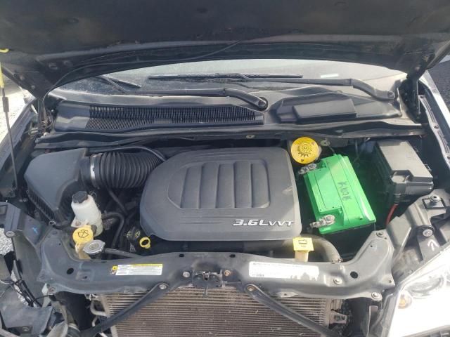 Photo 7 from auction – 2014 CHRYSLER TOWN & COU with VIN 2C4RC1BGXER297841