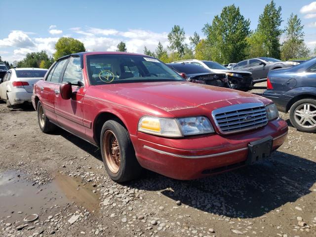 FORD CROWN VICT 2001 with VIN 2FAFP74W31X106416 - Photo from auction