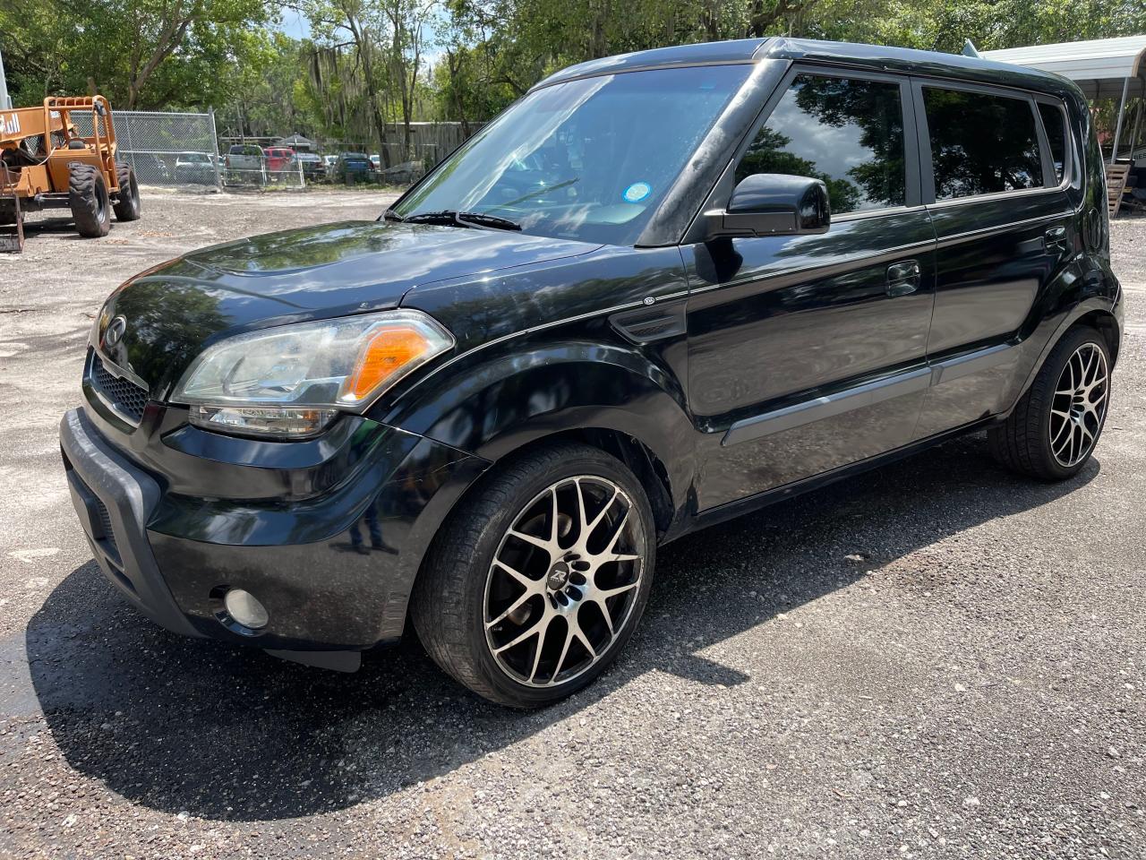 Photo 2 from auction – 2010 KIA SOUL + with VIN KNDJT2A24A7138706