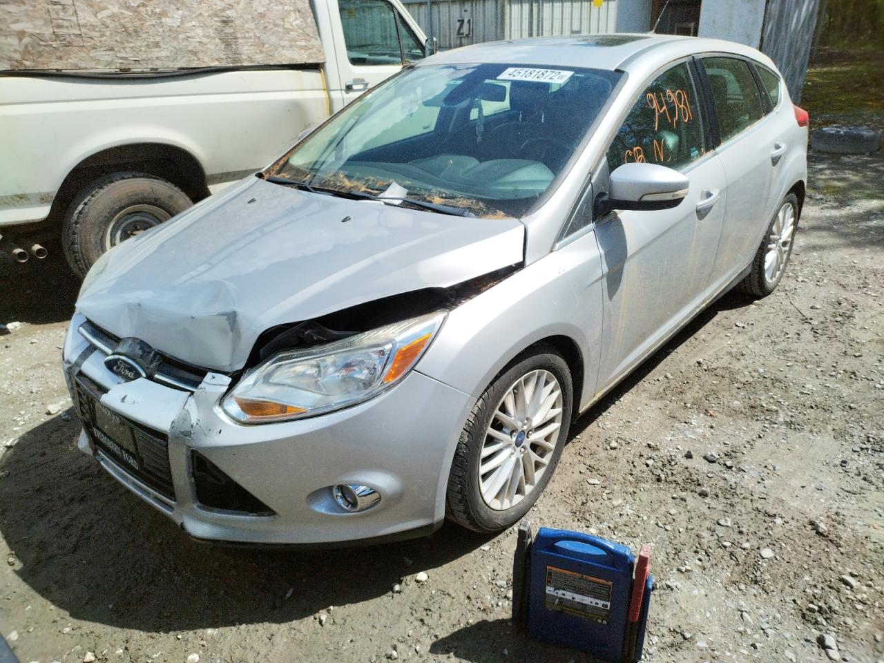 Photo 2 from auction – 2012 FORD FOCUS SEL with VIN 1FAHP3M28CL237632