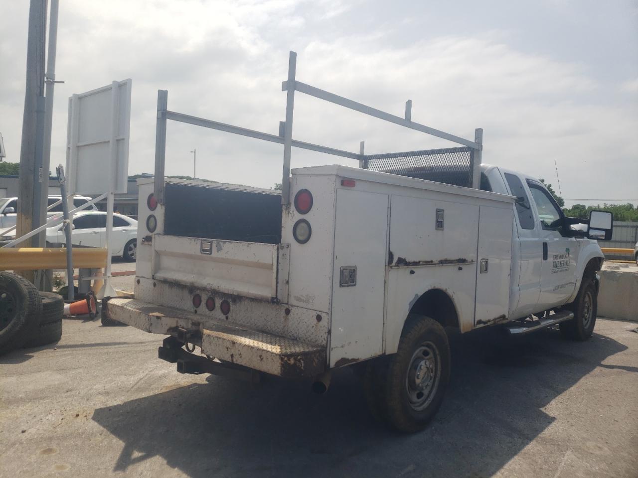 Photo 4 from auction – 2012 FORD F350 SUPER with VIN 1FT8X3B61CEA61608