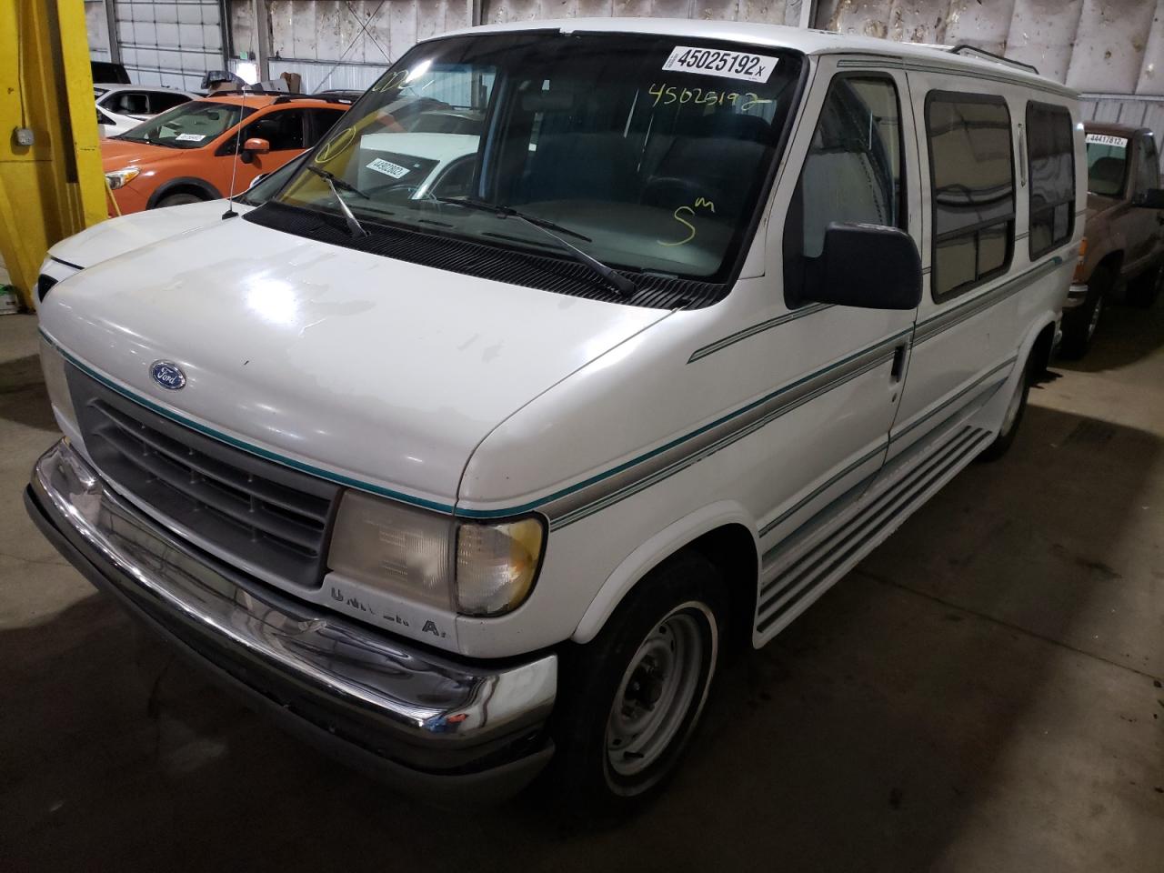 Photo 2 from auction – 1993 FORD ECONOLINE with VIN 1FDEE14H0PHB33054