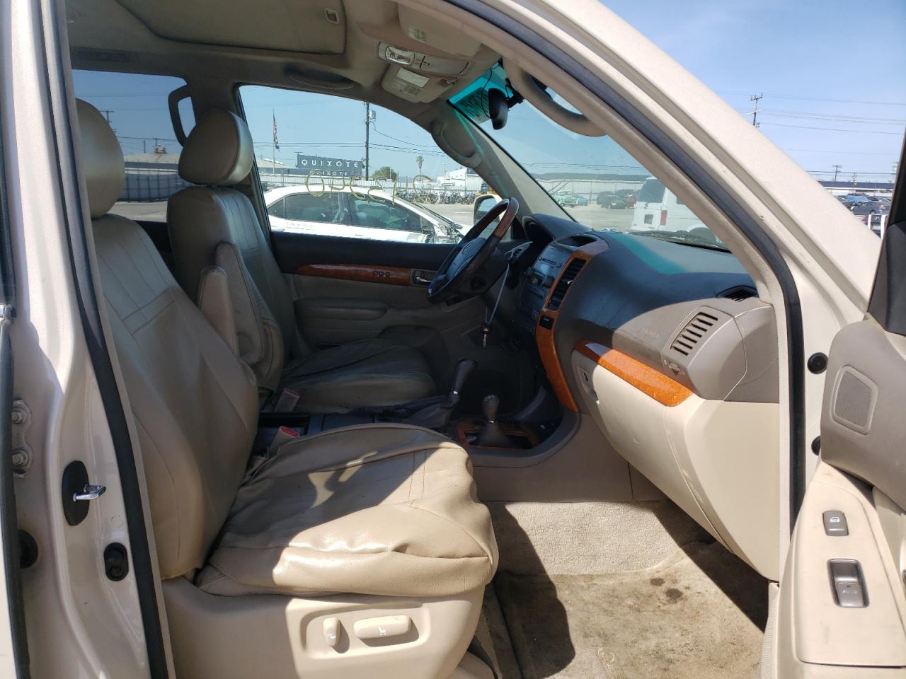 Photo 5 from auction – 2003 LEXUS GX 470 with VIN JTJBT20X630002944