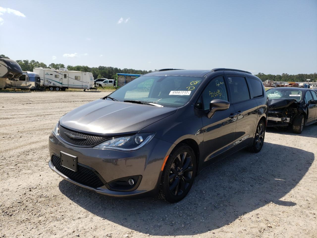 Foto 2 de la subasta – 2018 CHRYSLER PACIFICA T con VIN 2C4RC1EGXJR193341