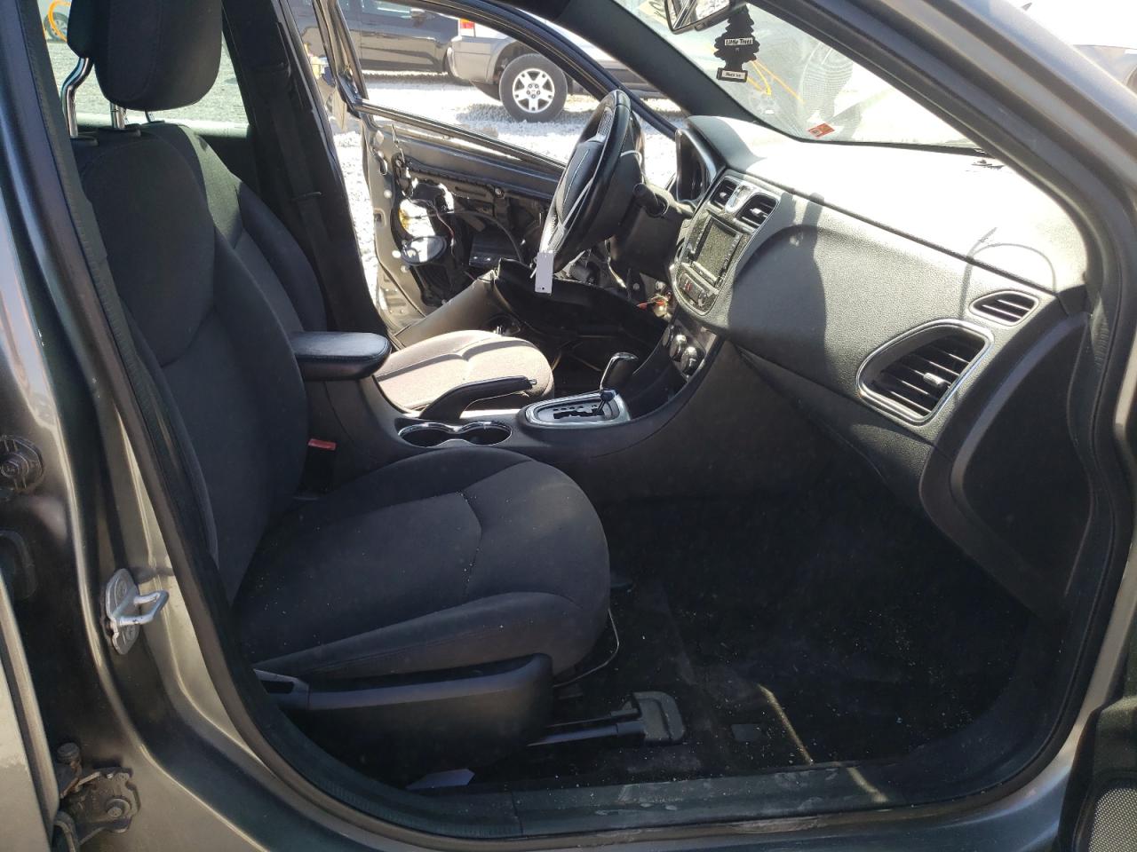 Photo 5 from auction – 2013 CHRYSLER 200 S with VIN 1C3CCBBB9DN545173