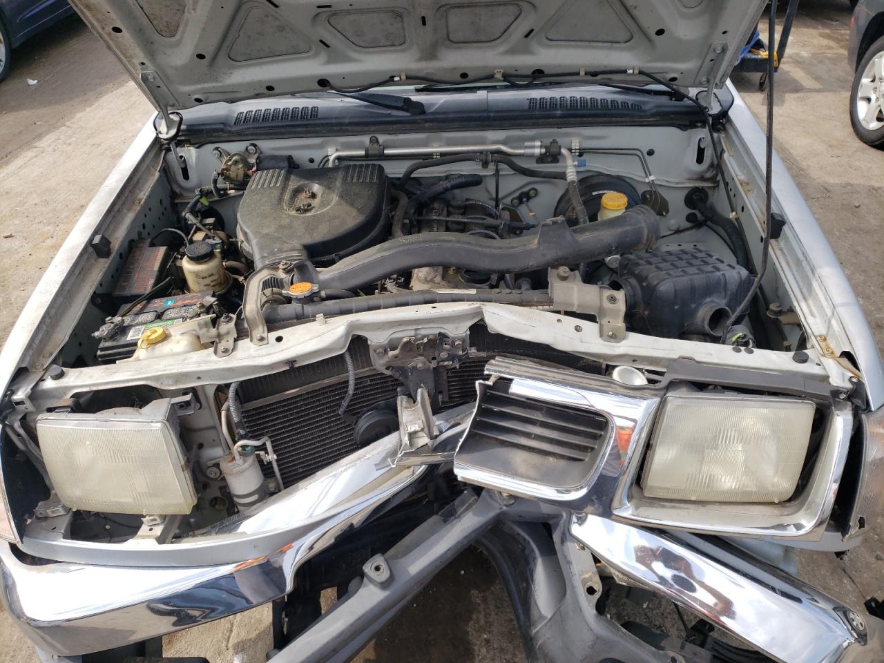 Photo 7 from auction – 2000 NISSAN FRONTIER K with VIN 1N6DD26S1YC370665