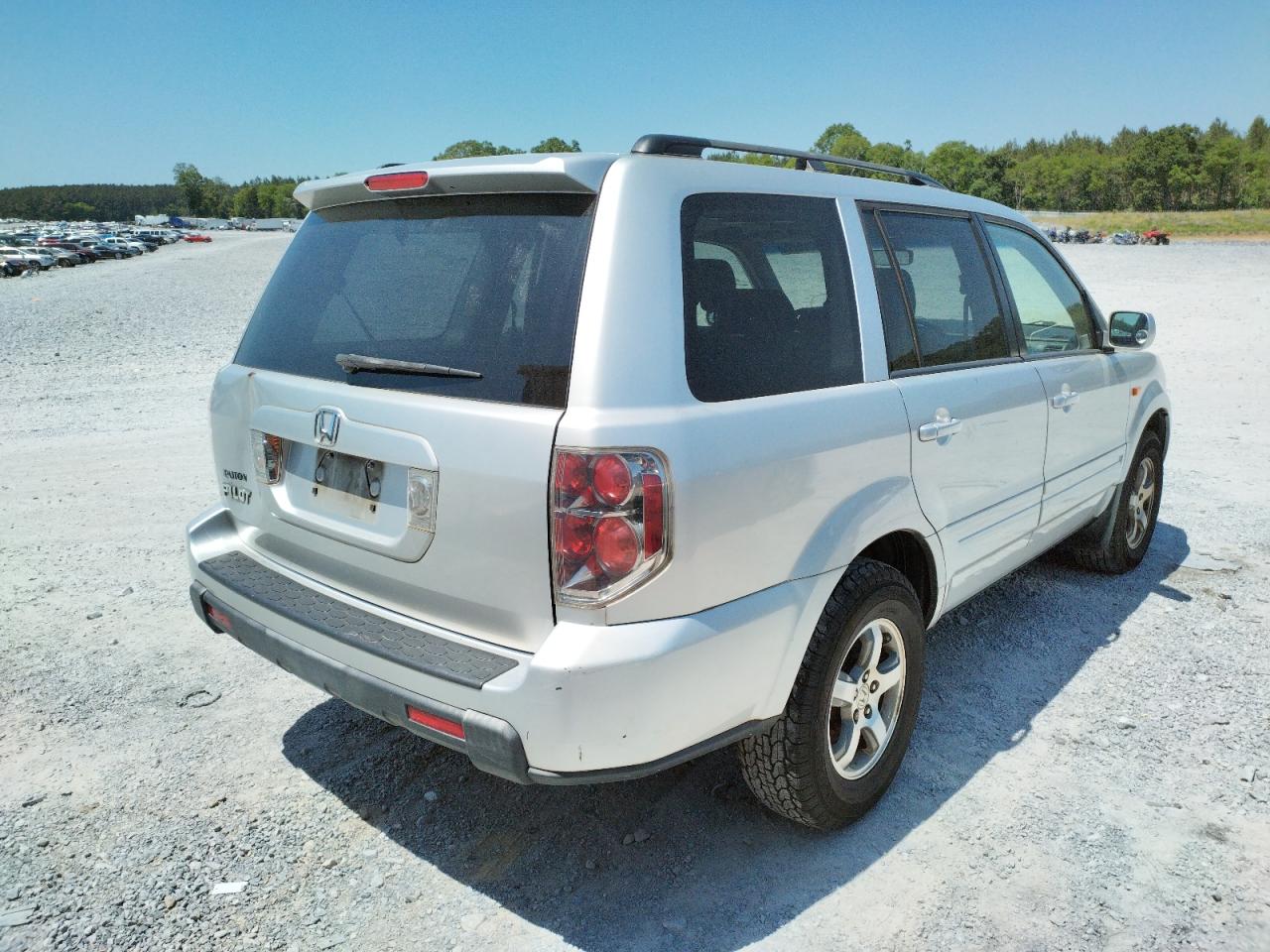 Photo 4 from auction – 2006 HONDA PILOT EX with VIN 5FNYF28696B047544