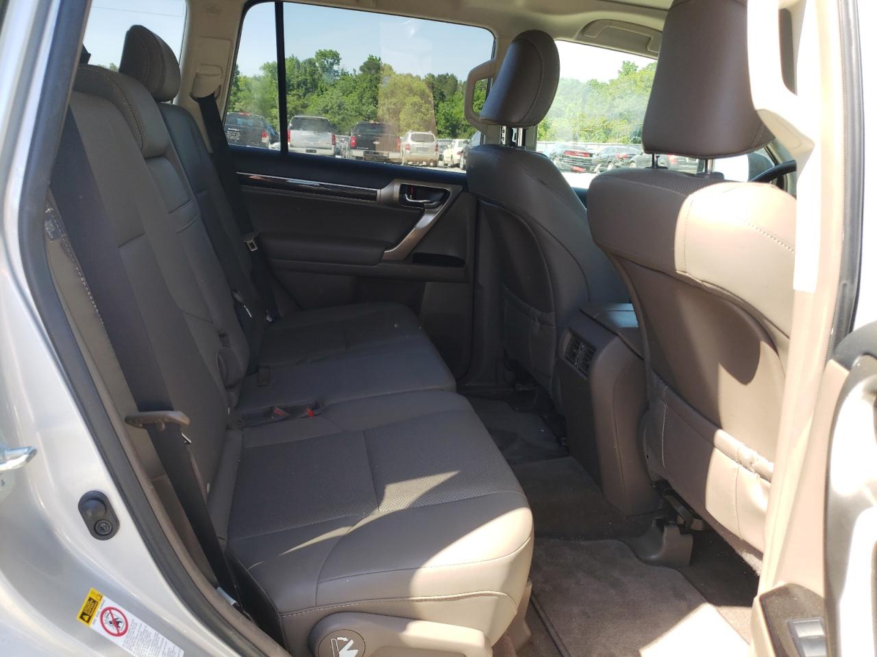 Photo 6 from auction – 2016 LEXUS GX 460 with VIN JTJBM7FX4G5142128