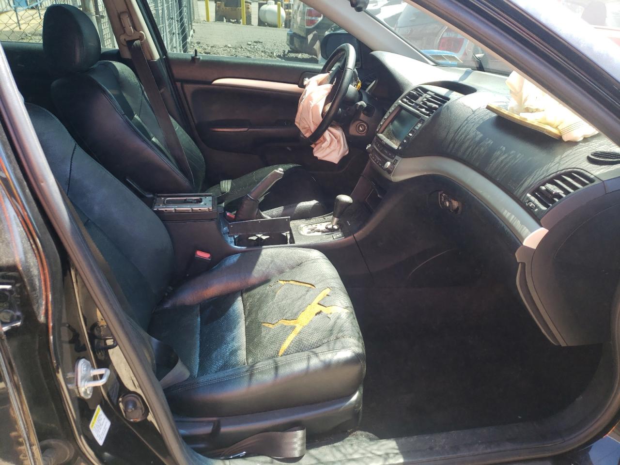 Photo 5 from auction – 2004 ACURA TSX with VIN JH4CL96954C014462