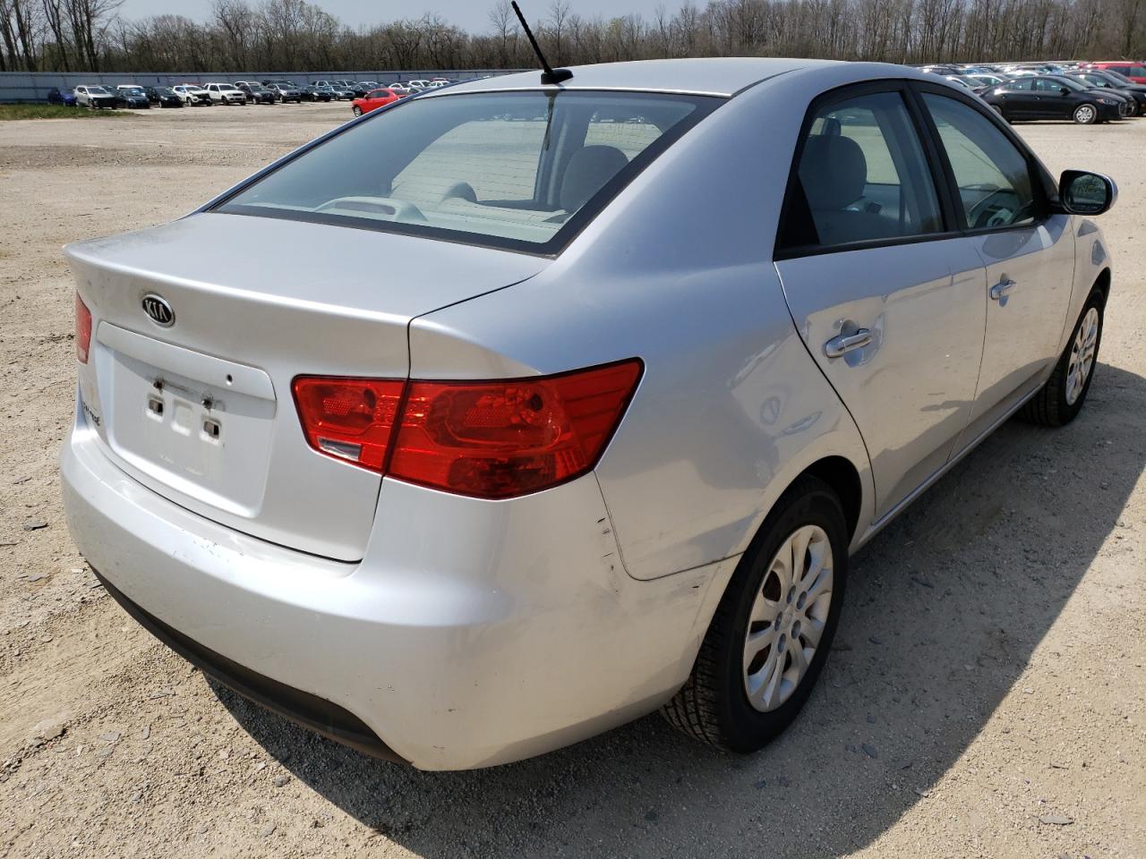 Photo 4 from auction – 2010 KIA FORTE LX with VIN KNAFT4A28A5065687