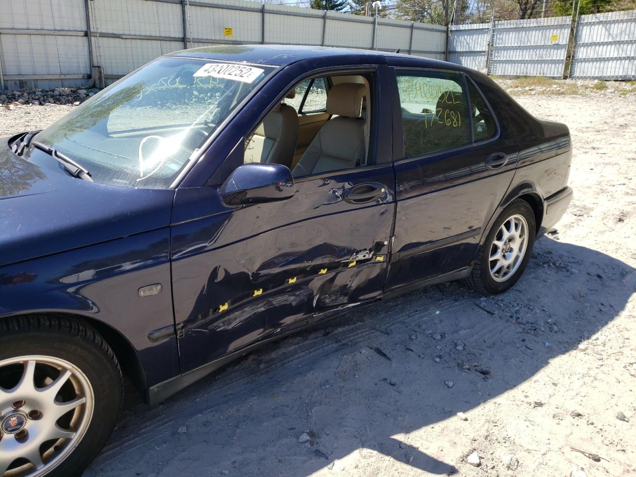 Photo 10 from auction – 2001 SAAB 9-5 with VIN YS3ED48E113015875