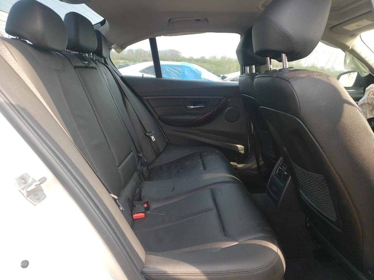 Photo 6 from auction – 2014 BMW 328 I with VIN WBA3A5G52ENP30590