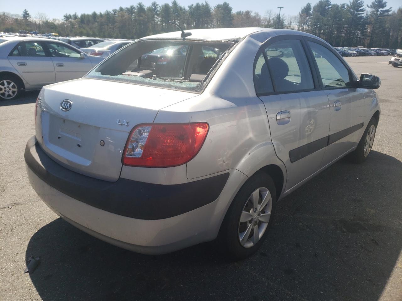 Photo 4 from auction – 2009 KIA RIO BASE with VIN KNADE223596538562