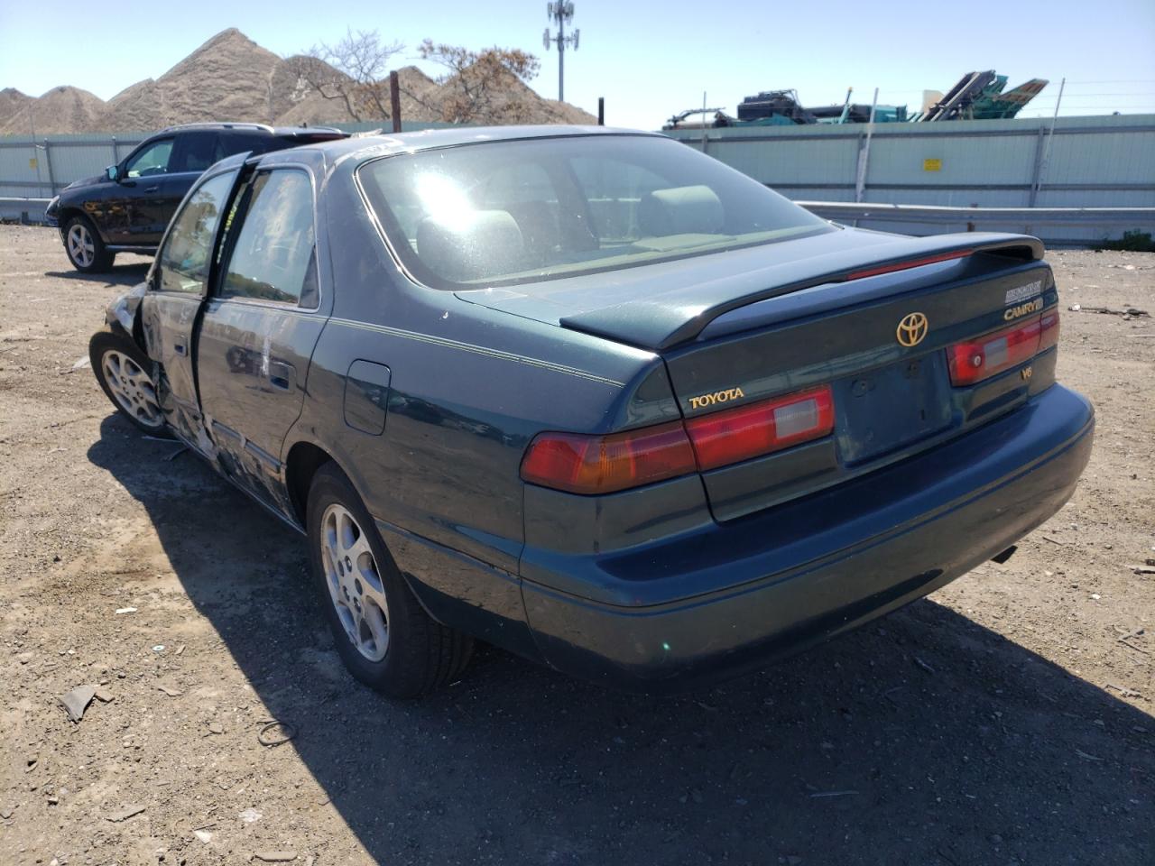 Photo 3 from auction – 1997 TOYOTA CAMRY CE with VIN 4T1BF22K5VU016854
