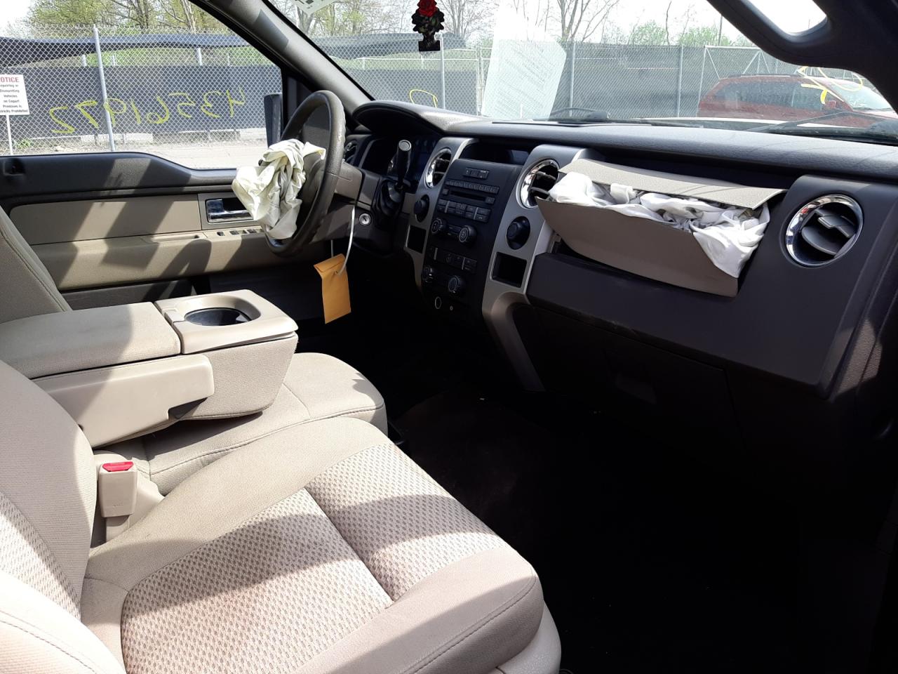 Photo 5 from auction – 2010 FORD F150 SUPER with VIN 1FTEX1E85AFA86247