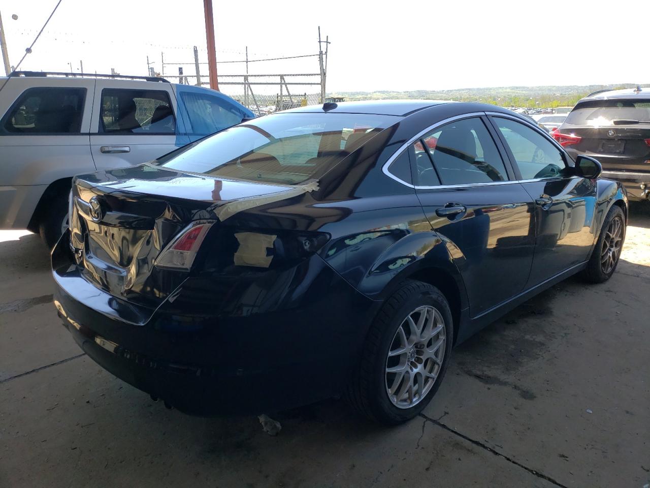Photo 4 from auction – 2009 MAZDA 6 I with VIN 1YVHP82A795M43839
