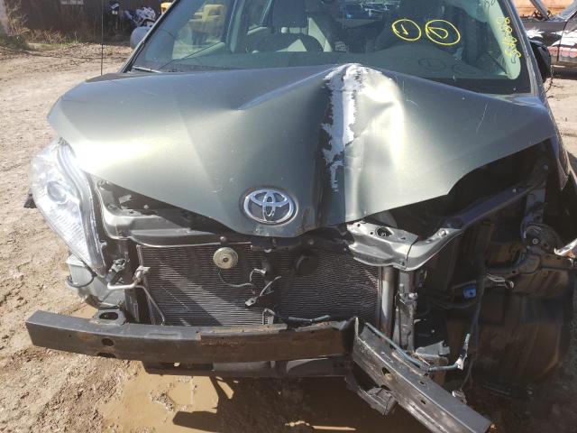 Photo 7 from auction – 2011 TOYOTA SIENNA with VIN 5TDZK3DCXBS172463