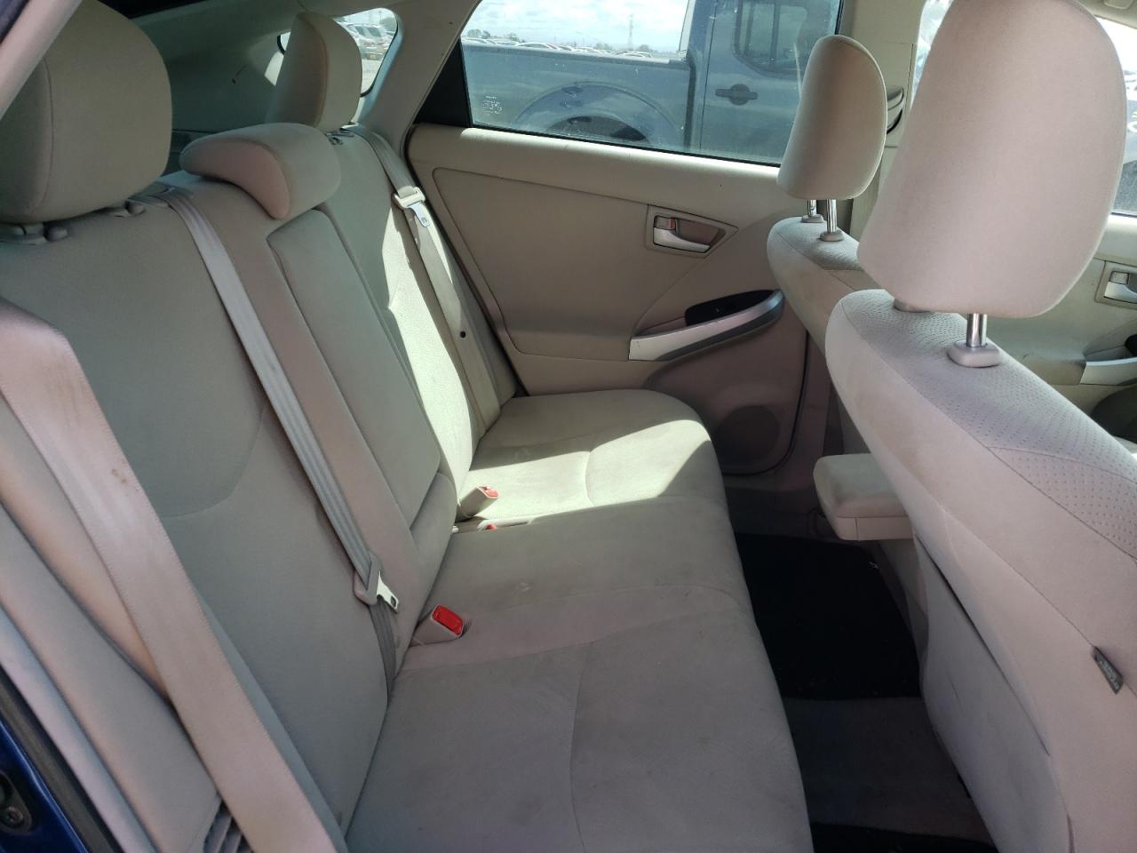 Photo 5 from auction – 2011 TOYOTA PRIUS with VIN JTDKN3DU7B5296360