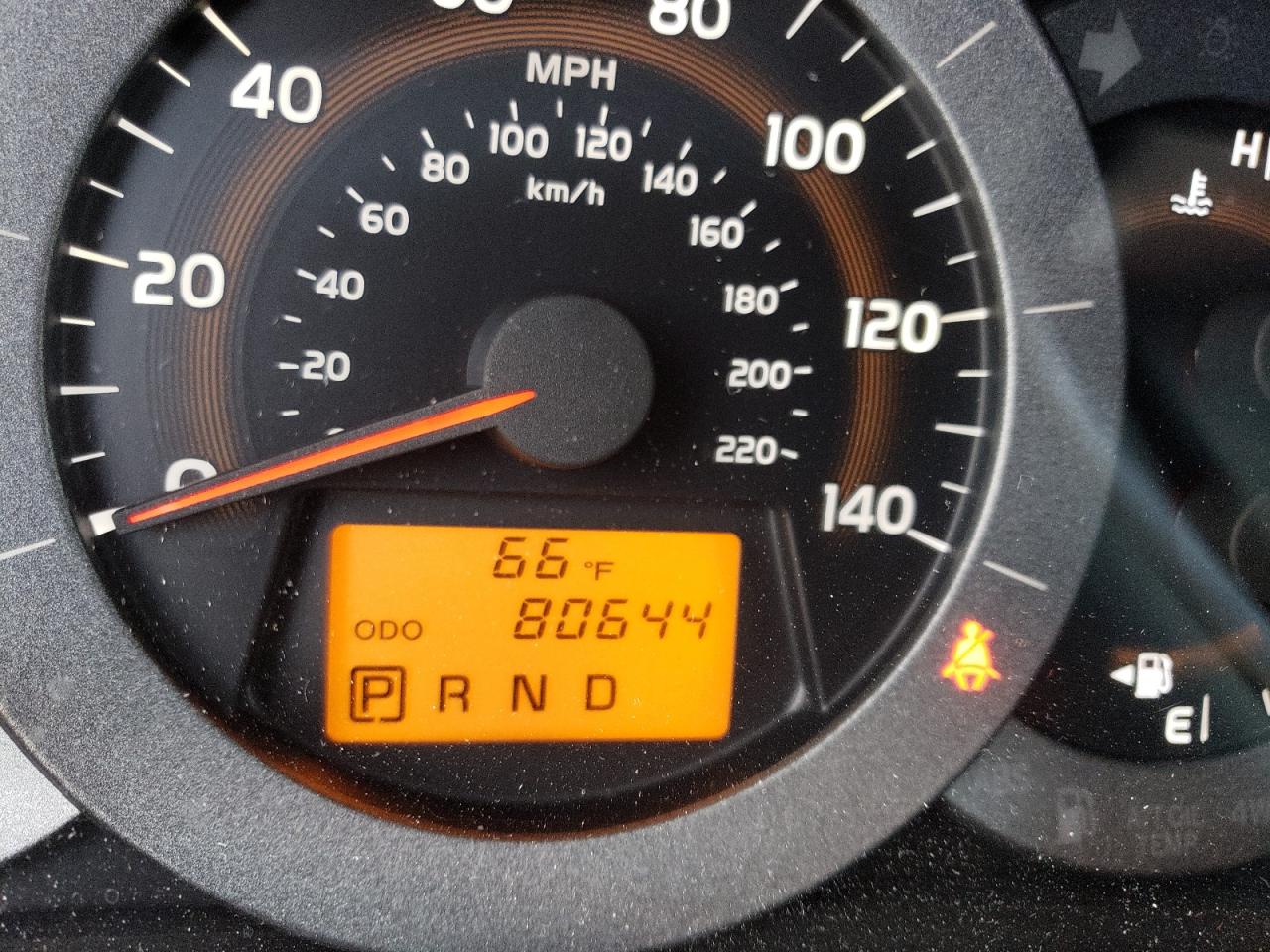 Photo 8 from auction – 2010 TOYOTA RAV4 with VIN JTMZF4DV4AD016764