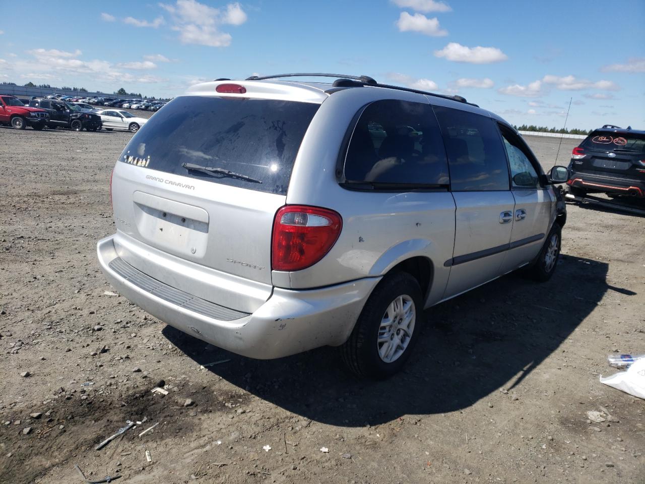 Photo 4 from auction – 2002 DODGE GRAND CARA with VIN 2B4GP44R22R587138