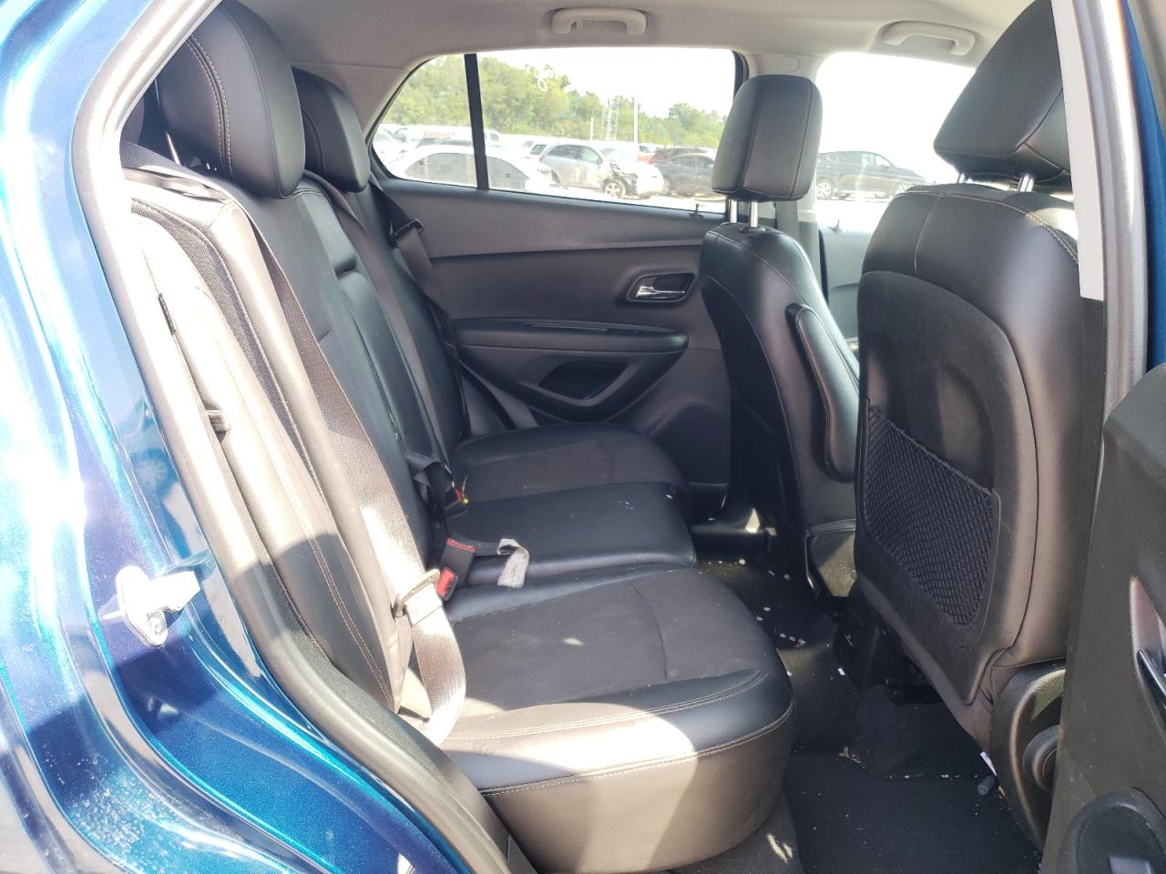 Photo 6 from auction – 2019 CHEVROLET TRAX 1LT with VIN 3GNCJLSB4KL358709