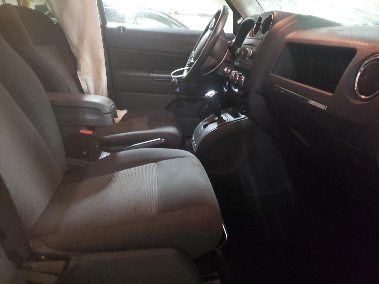Photo 5 from auction – 2012 JEEP PATRIOT LA with VIN 1C4NJPFA4CD673222