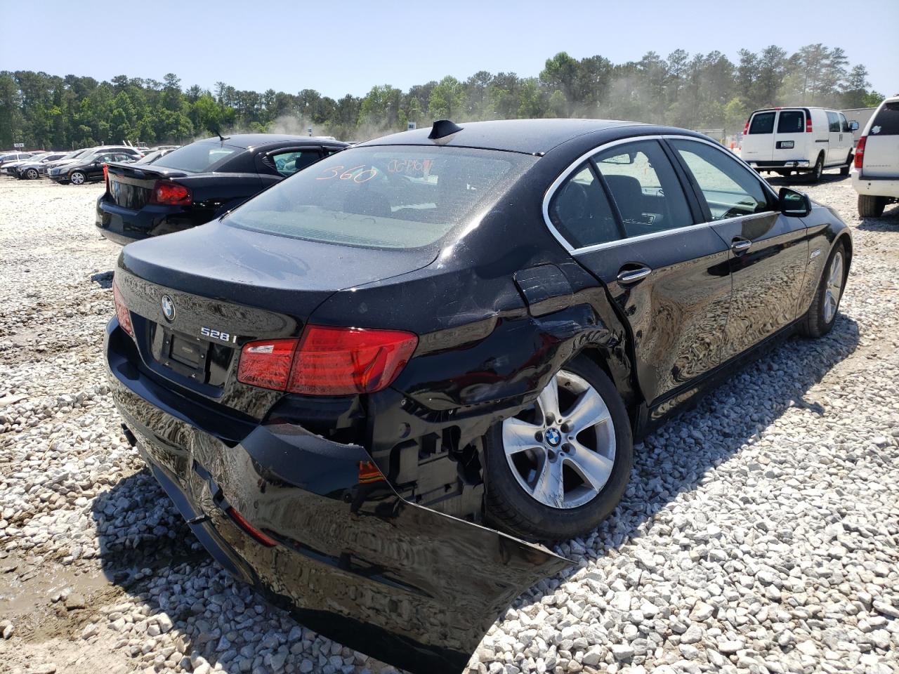 Photo 4 from auction – 2012 BMW 528 XI with VIN WBAXH5C53CDW09931