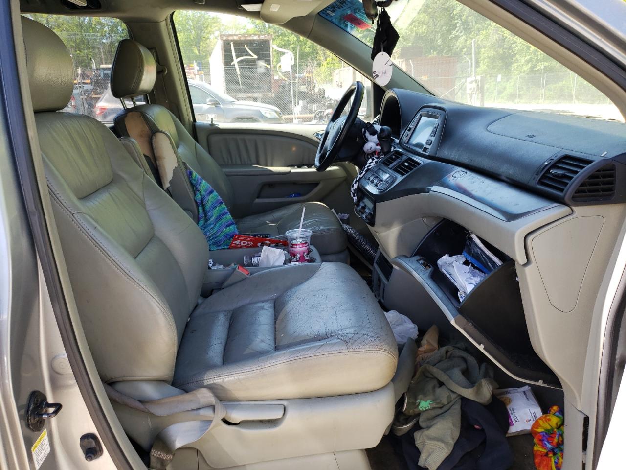 Photo 5 from auction – 2006 HONDA ODYSSEY EX with VIN 5FNRL38746B066756