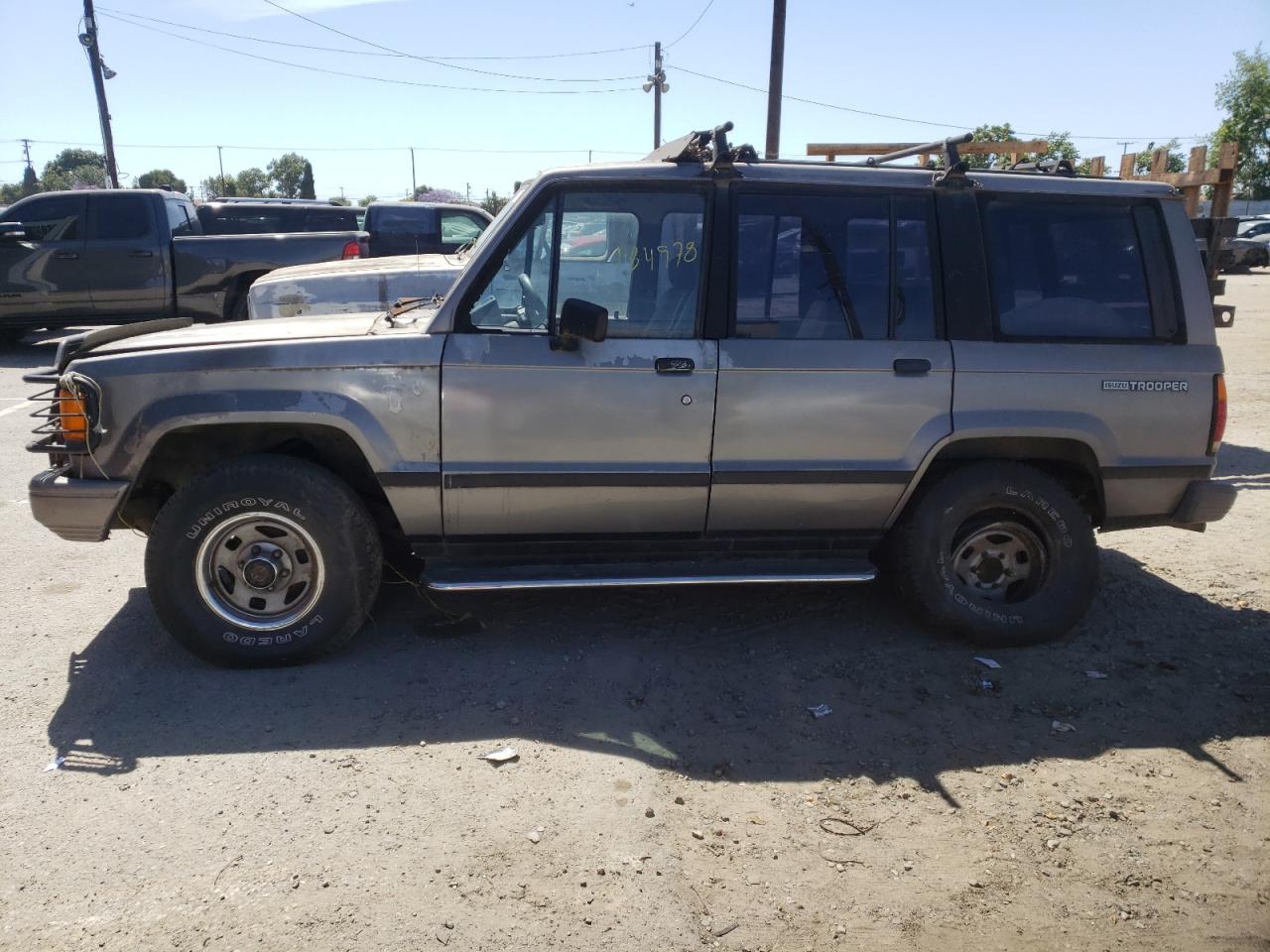 Photo 9 from auction – 1989 ISUZU TROOPER II with VIN JACCH58E4K7900220