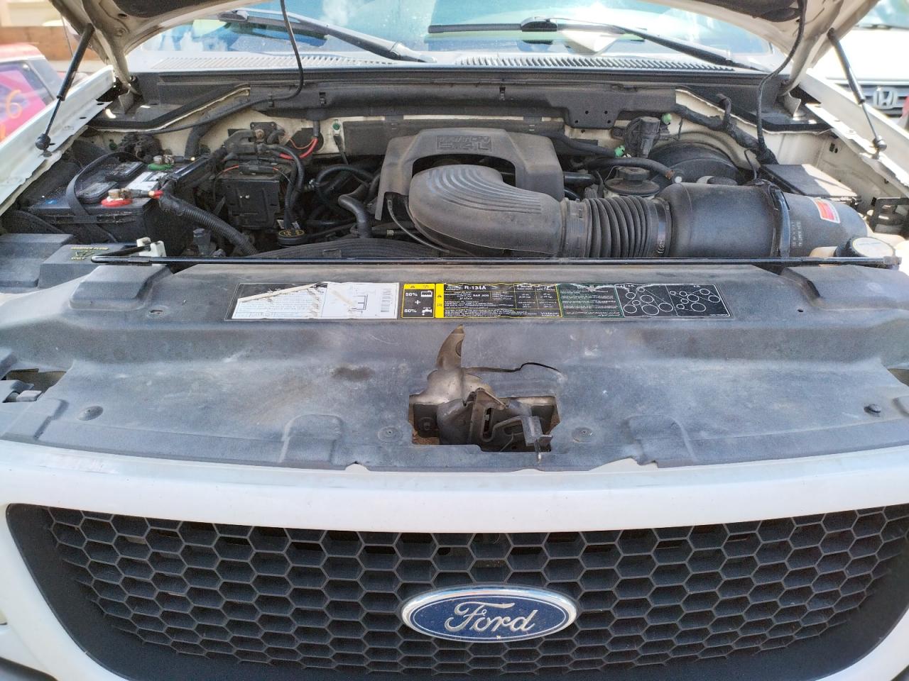 Photo 7 from auction – 2002 FORD F150 with VIN 2FTRX18L52CA76400