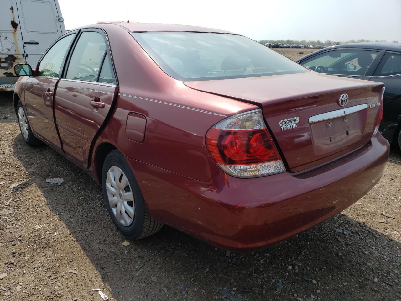 Photo 3 from auction – 2005 TOYOTA CAMRY LE with VIN 4T1BE32K85U394594