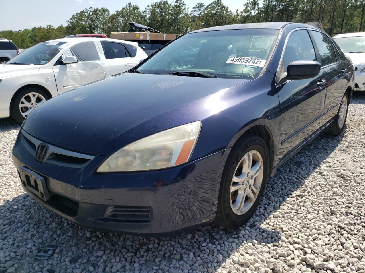 Photo 2 from auction – 2007 HONDA ACCORD SE with VIN JHMCM56397C014700