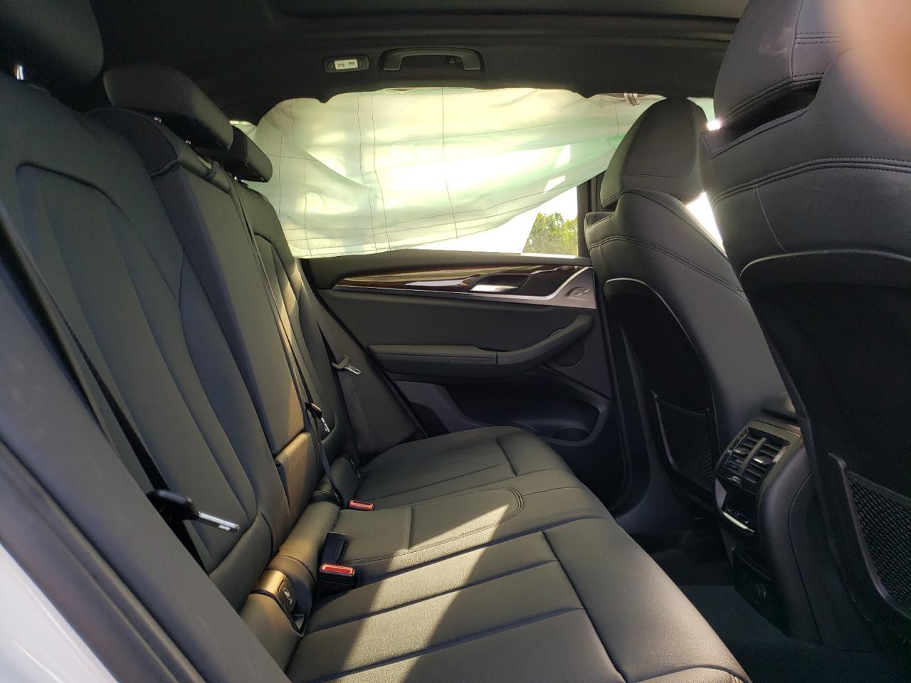 Photo 6 from auction – 2019 BMW X3 XDRIVE3 with VIN 5UXTR9C56KLE11596